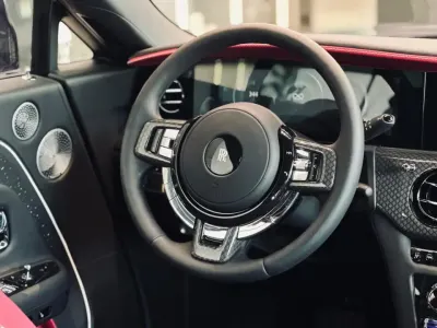 2025 رولز رويس سبيكتر بلاك بادج