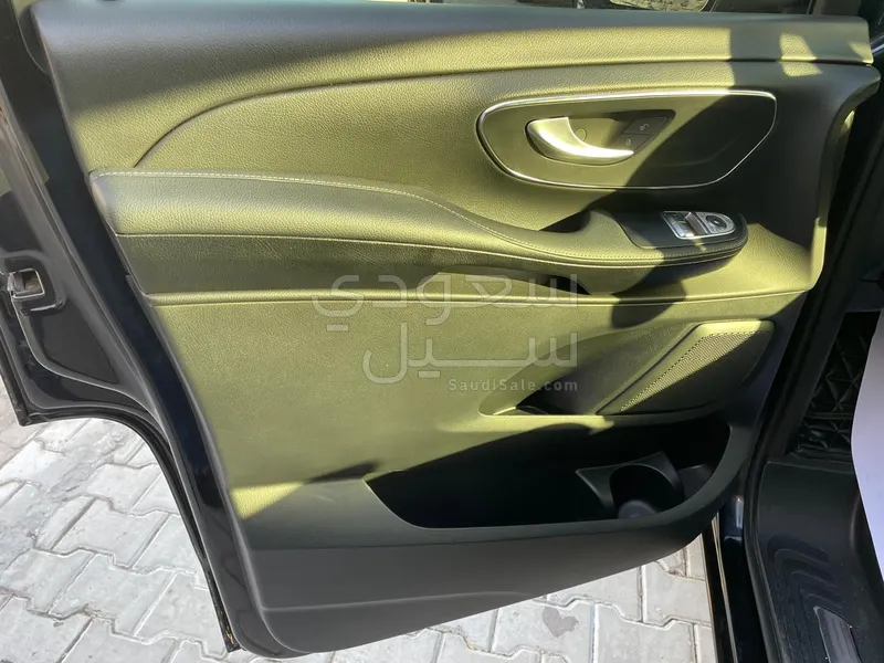 2024 مرسيدس - بنز في 250