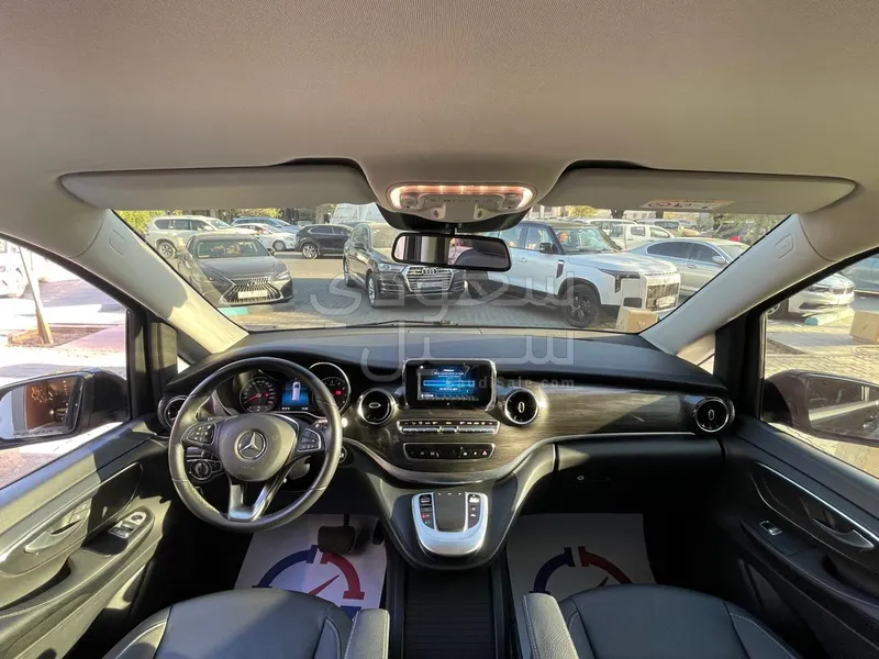 2024 مرسيدس - بنز في 250