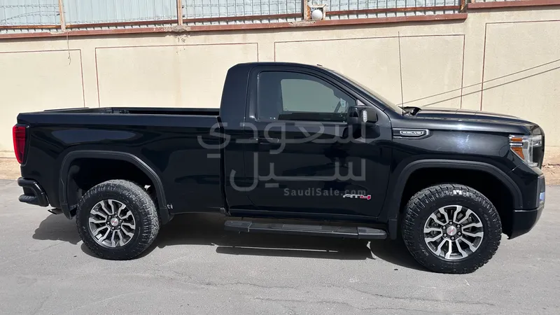 2022 جي ام سي سييرا اي تي 4