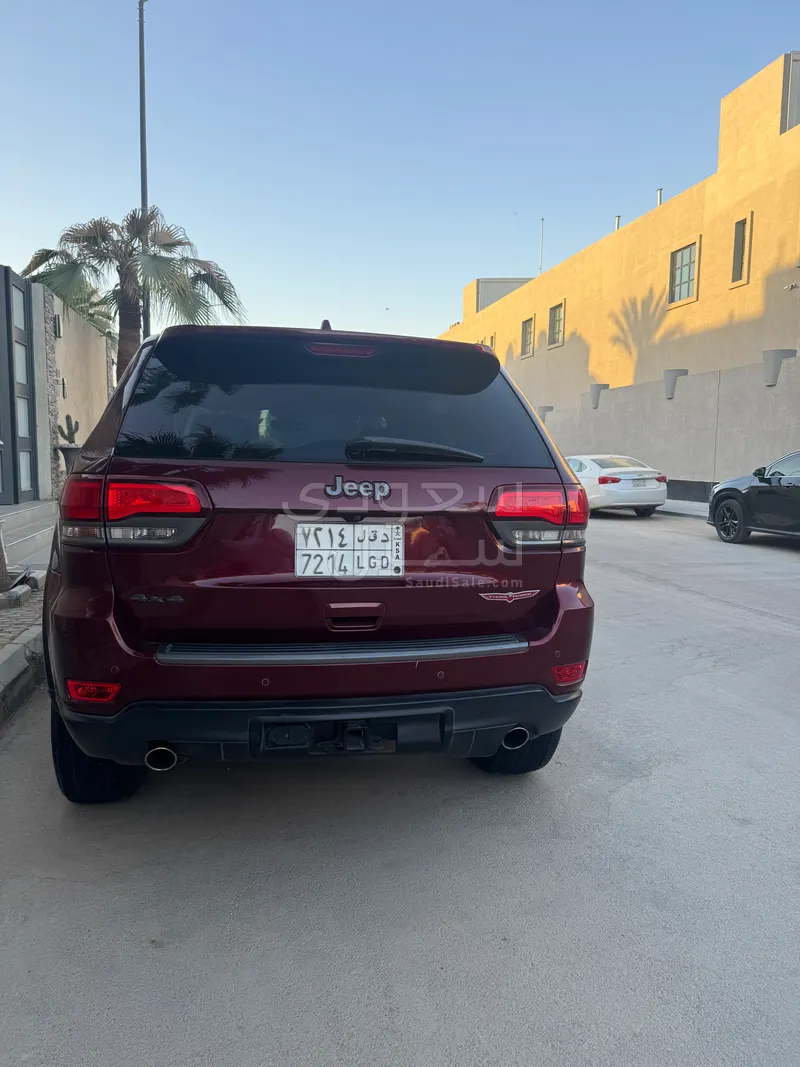 2017 جييب جراند شيروكي تريل هوك