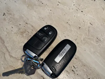 2017 جييب جراند شيروكي تريل هوك