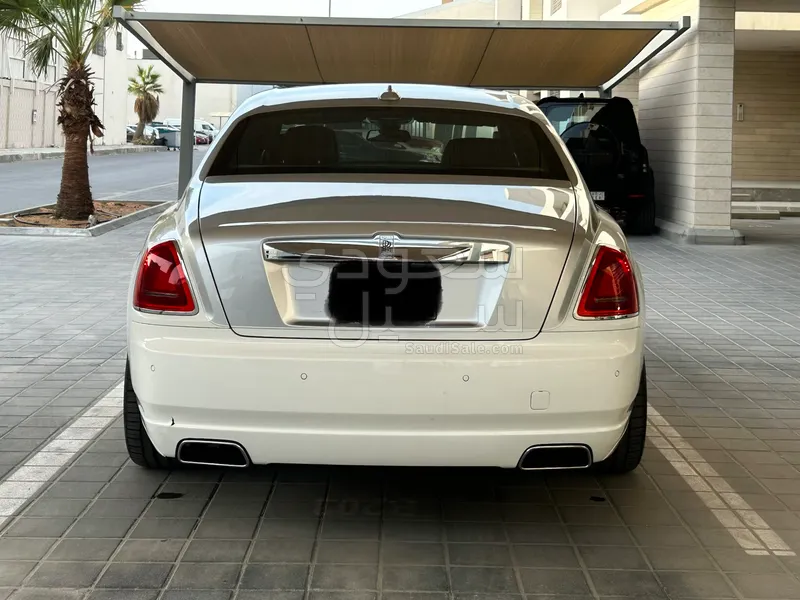 2014 رولز رويس قوست