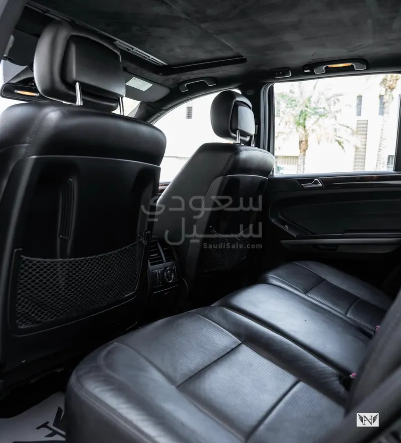 2008 مرسيدس - بنز إم إل 63 أي إم جي