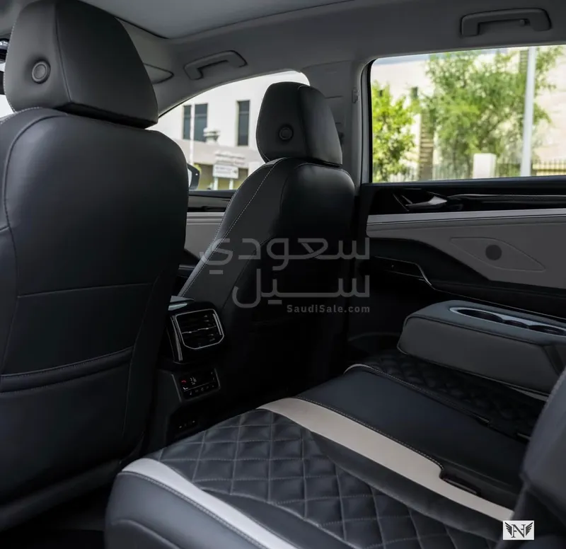 2022 فولكس واجن اي دي 4