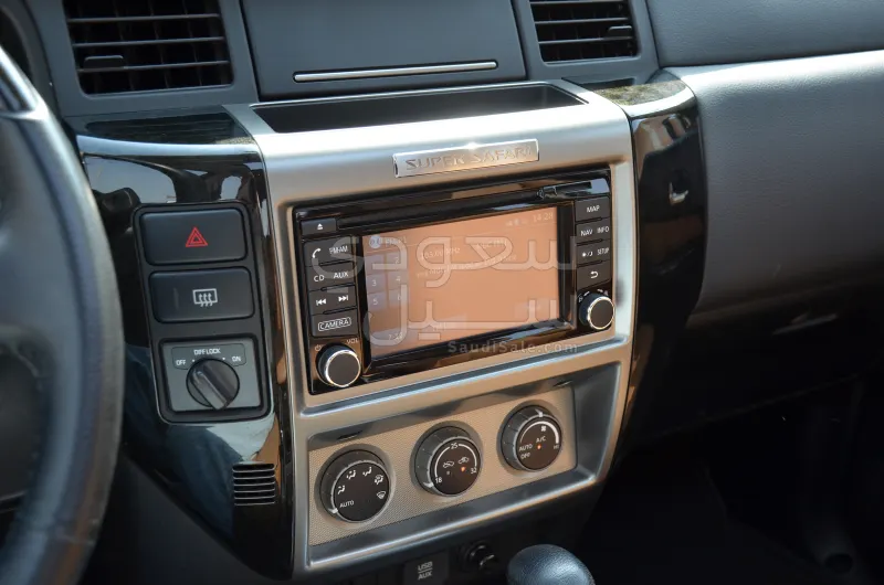 2020 نيسان باترول سوبر سفاري