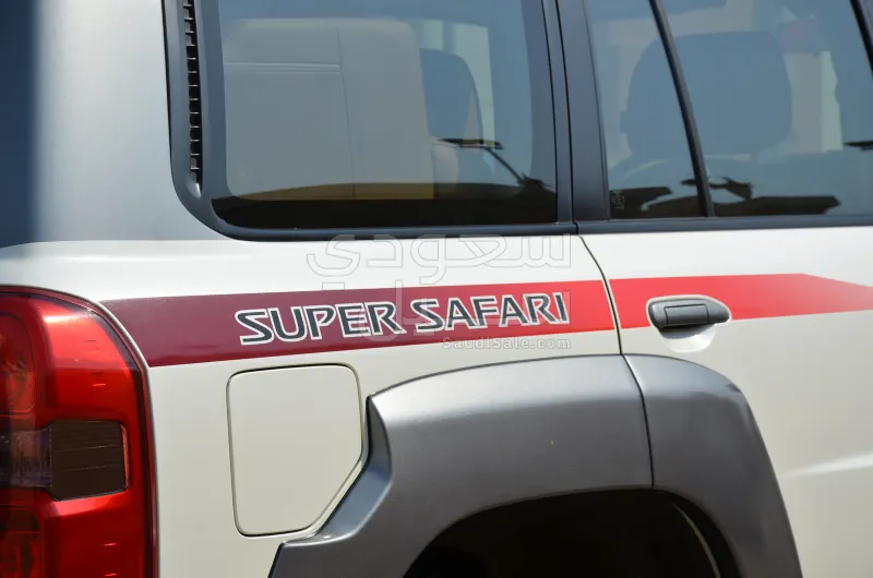 2020 نيسان باترول سوبر سفاري