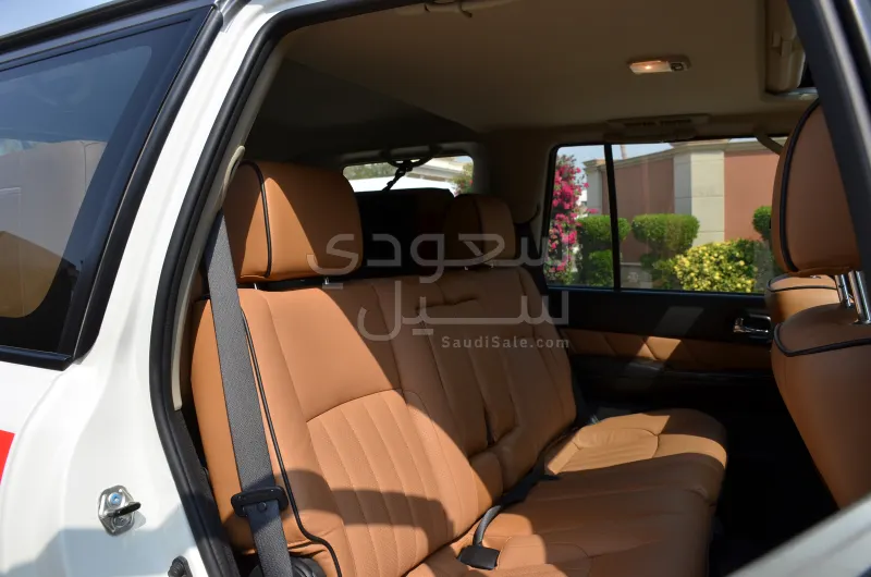 2020 نيسان باترول سوبر سفاري