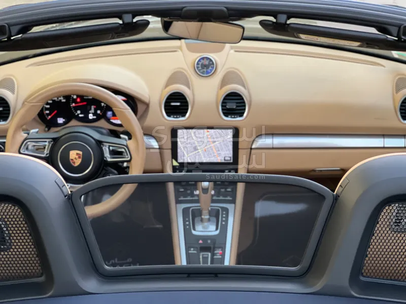 2017 بورش بوكستر