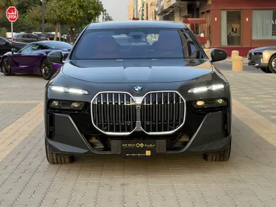 2026 بي ام دبليو الفئة السابعة 735أي