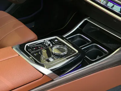 2026 بي ام دبليو الفئة السابعة 735أي