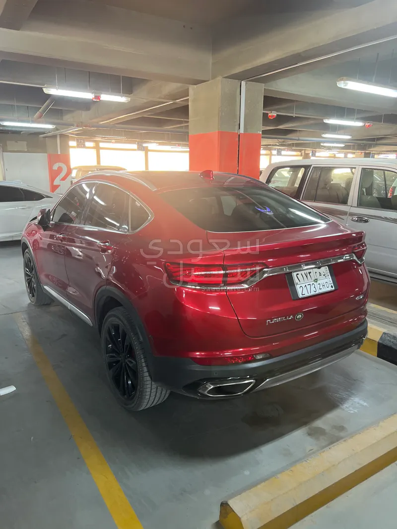 2021 جيلي توجيلا