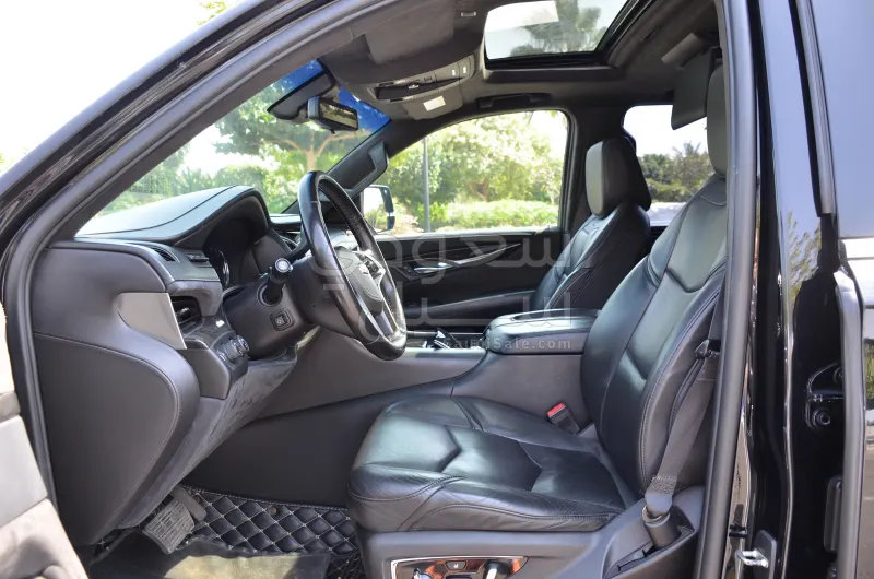 2019 كاديلاك اسكاليد بلاتينيوم