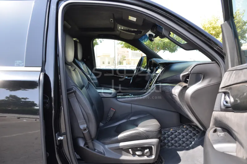 2019 كاديلاك اسكاليد بلاتينيوم