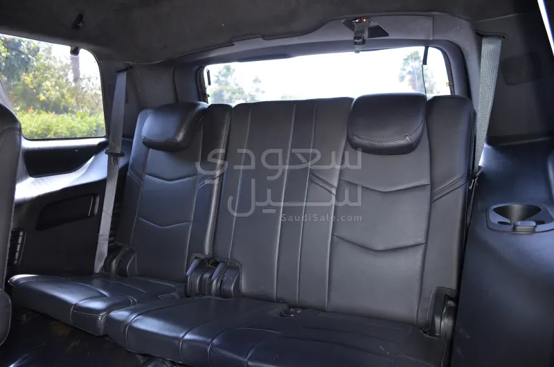 2019 كاديلاك اسكاليد بلاتينيوم