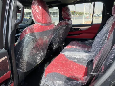 2024 لكزس إل إكس 600 إف