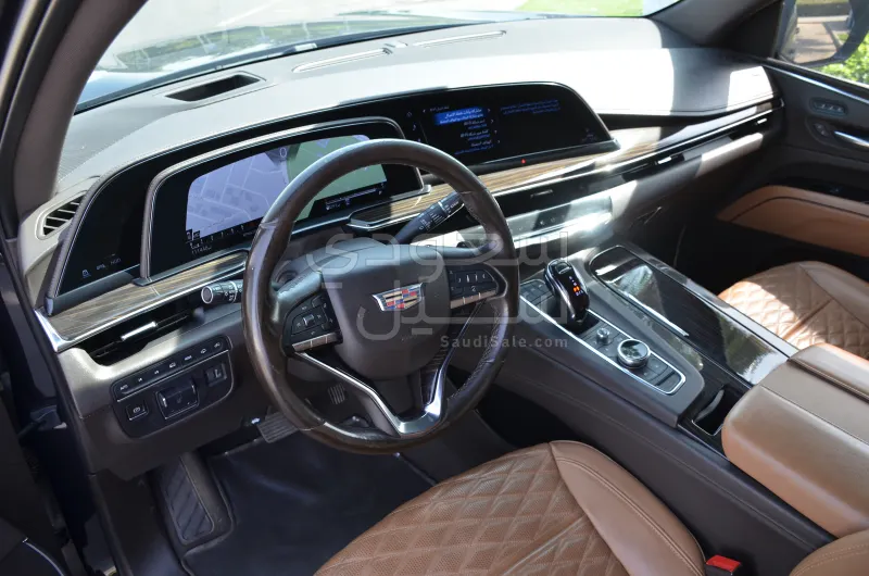 2022 كاديلاك اسكاليد بلاتينيوم