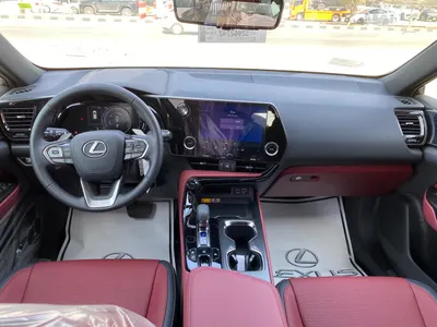 2025 لكزس إن إكس 350