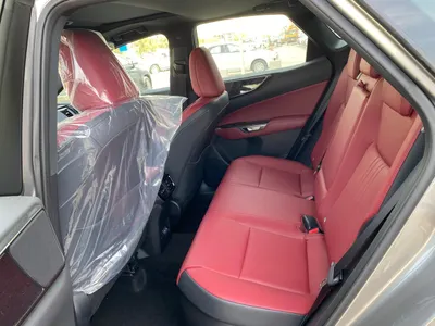 2025 لكزس إن إكس 350