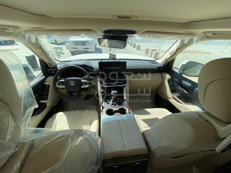 2026 تويوتا لاند كروزر جي اكس ار