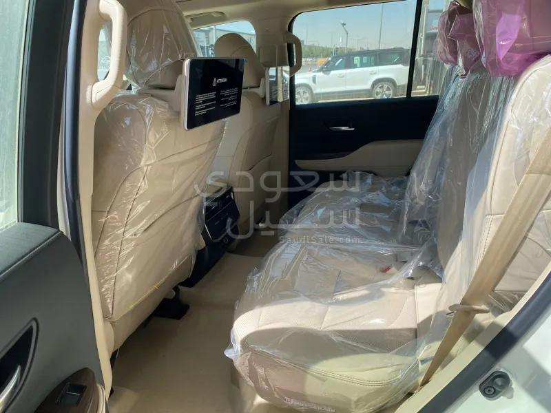 2026 تويوتا لاند كروزر جي اكس ار