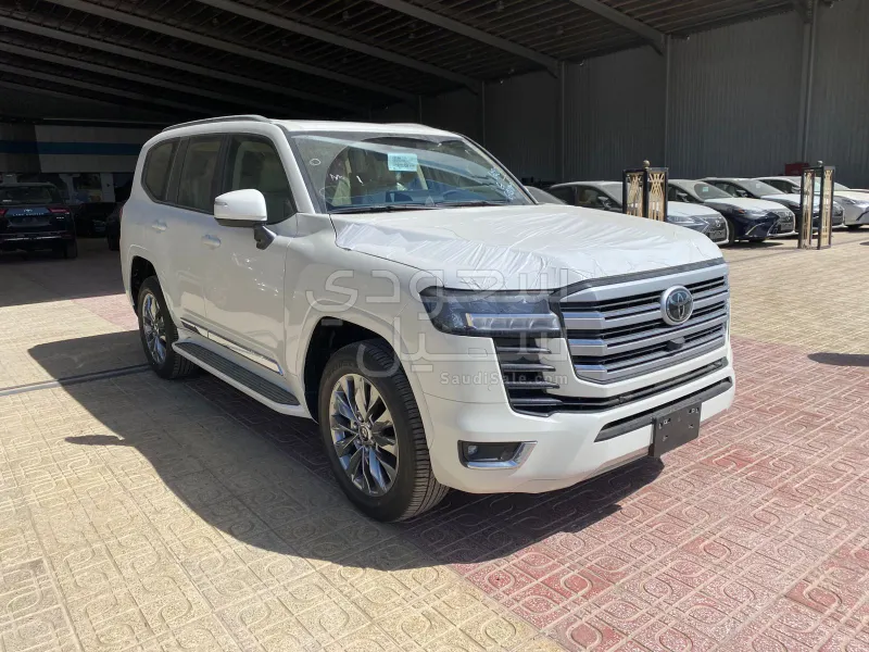 2026 تويوتا لاند كروزر جي اكس ار