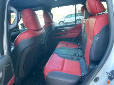 2024 لكزس إل إكس 600