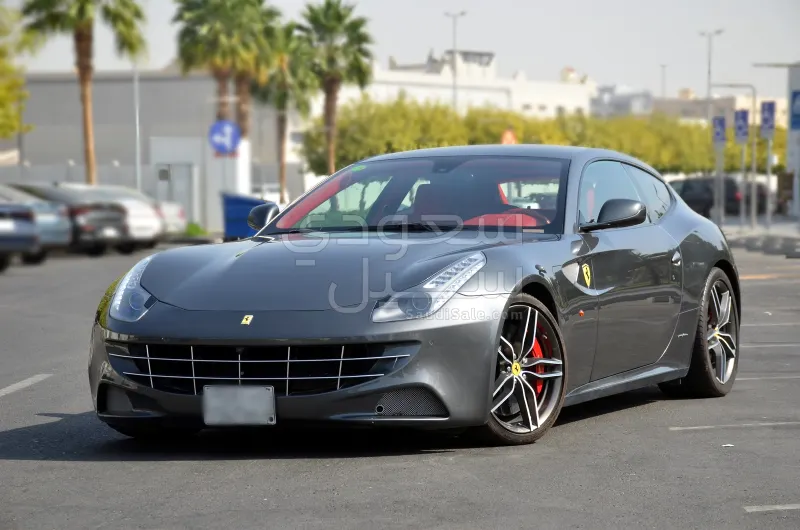 2014 فيراري اف اف