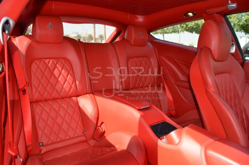 2014 فيراري اف اف