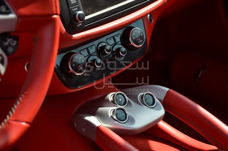 2014 فيراري اف اف