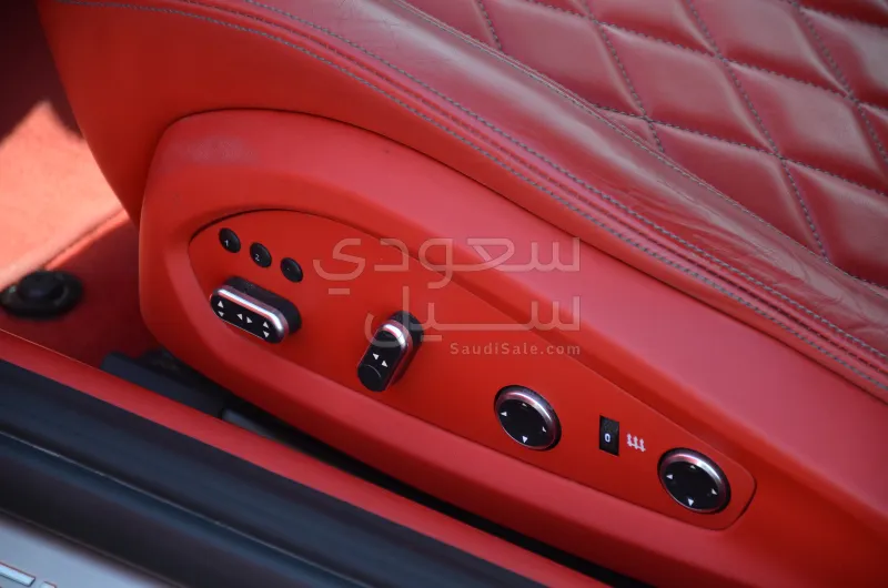 2014 فيراري اف اف