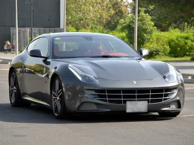 2014 فيراري اف اف