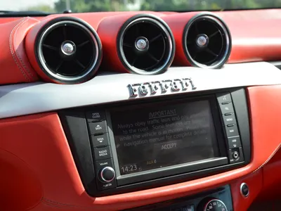 2014 فيراري اف اف