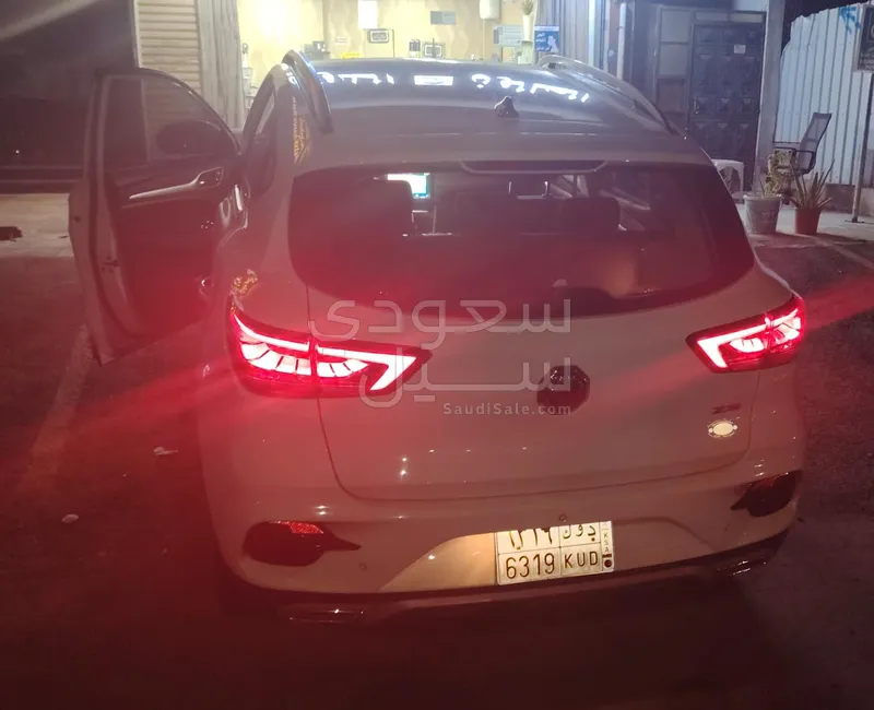 2021 ام جي زد اس