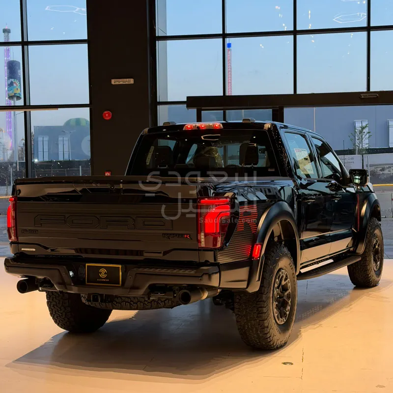 2025 فورد اف 150 رابتور ار