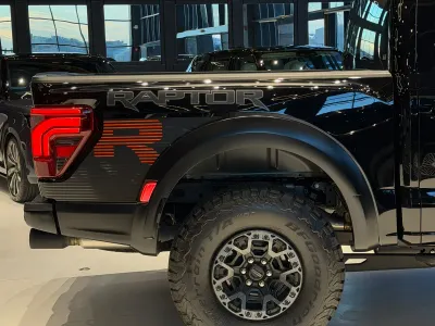 2025 فورد اف 150 رابتور ار