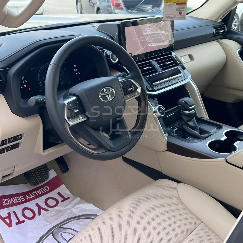 2026 تويوتا لاند كروزر جي اكس ار