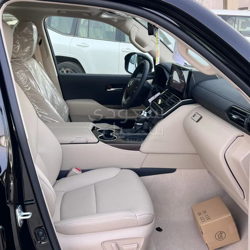 2026 تويوتا لاند كروزر جي اكس ار