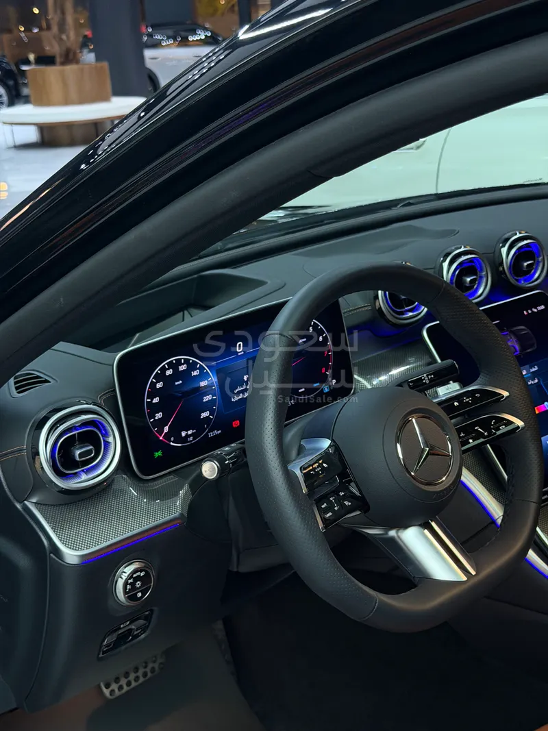 2025 مرسيدس - بنز سي 200 أي إم جي