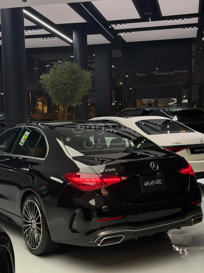 2025 مرسيدس - بنز سي 200 أي إم جي