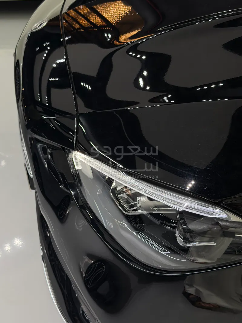 2025 مرسيدس - بنز سي 200 أي إم جي