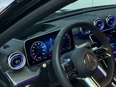 2025 مرسيدس - بنز سي 200 أي إم جي