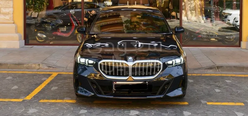 2024 بي ام دبليو الفئة الخامسة 520 أي