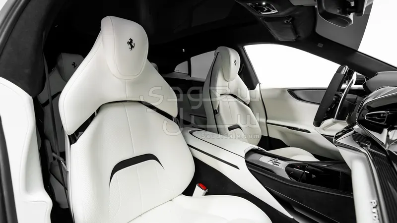 2025 فيراري بوروسانجوي