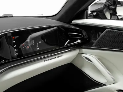 2025 فيراري بوروسانجوي