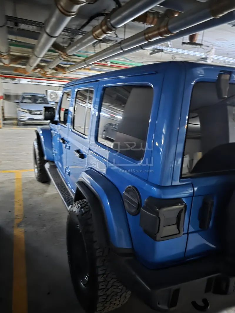 2023 جييب رانجلر صحارى