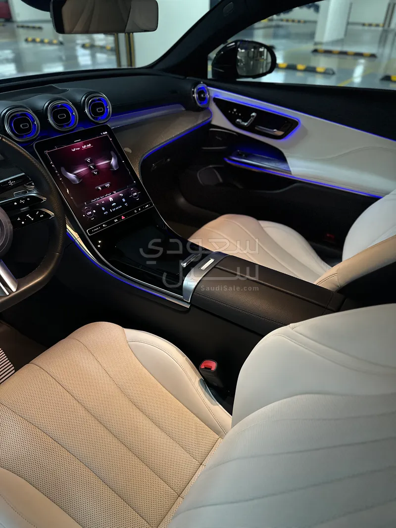 2024 مرسيدس - بنز سي إل إي 200