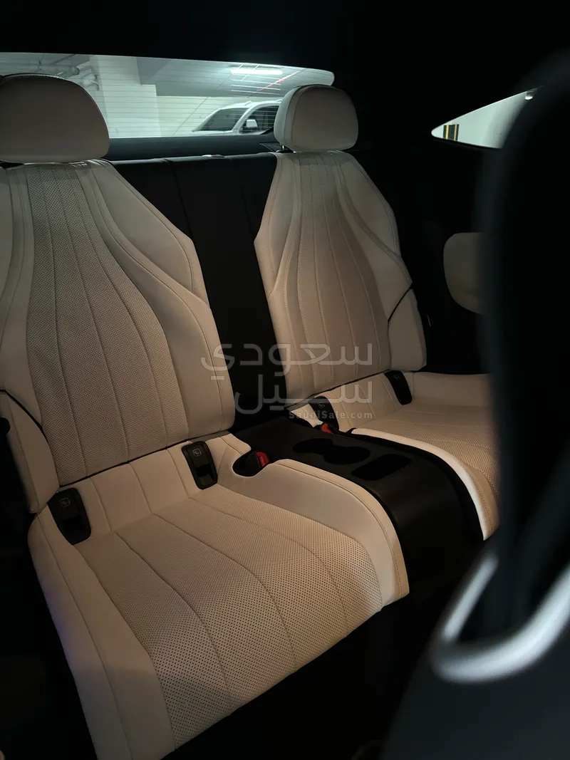 2024 مرسيدس - بنز سي إل إي 200