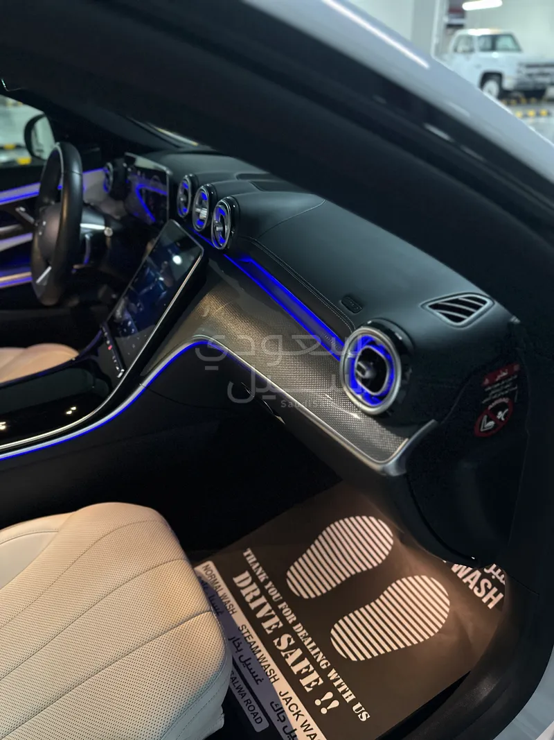 2024 مرسيدس - بنز سي إل إي 200