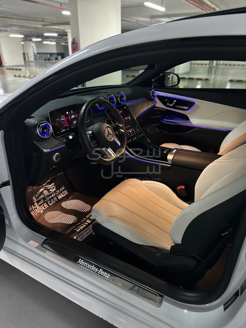 2024 مرسيدس - بنز سي إل إي 200
